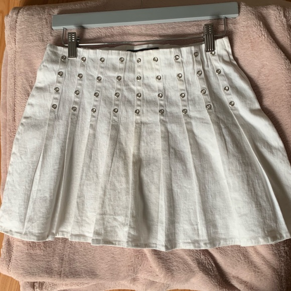 Sweet Jane white pleated skirt - Picture 1 of 3